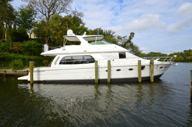 56' Carver 2006 Yacht For Sale